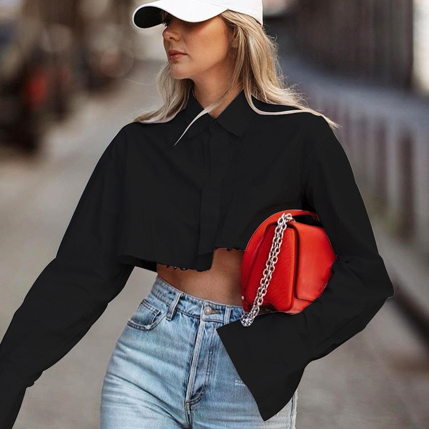 Vardi Dante™ Christelle Short Croptop | A sexy, short, long-sleeved blouse.