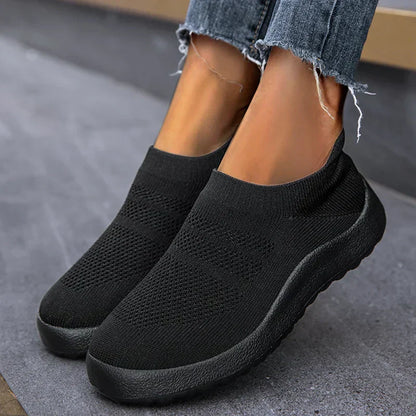 LP | Lightweight knit slip-on sneakers
