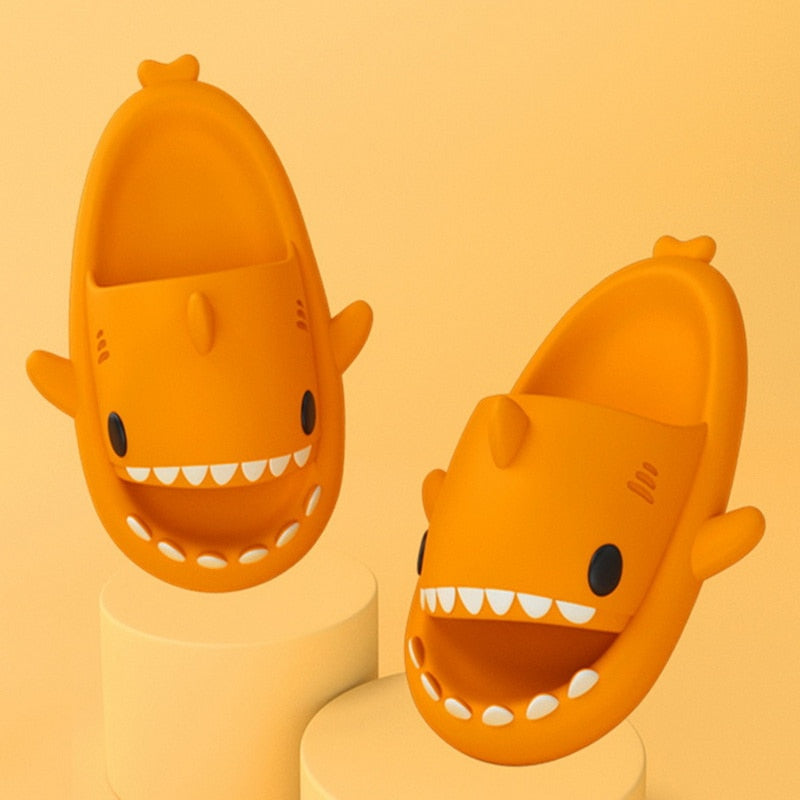 SharkToes™ : Sandals with shark design