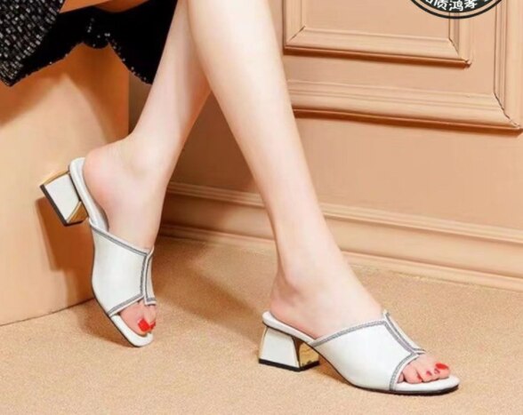 LP | Luxurious and cool sandals