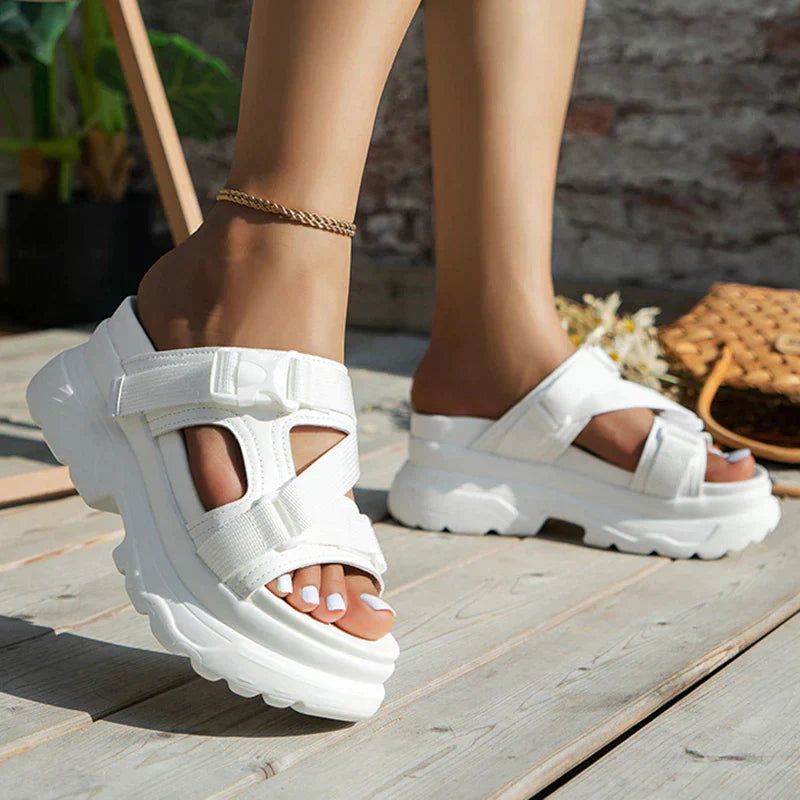 LP | Sporty and ventilated sandals