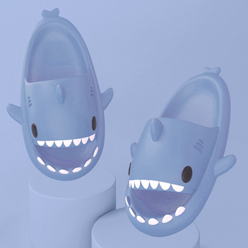 SharkToes™ : Sandals with shark design