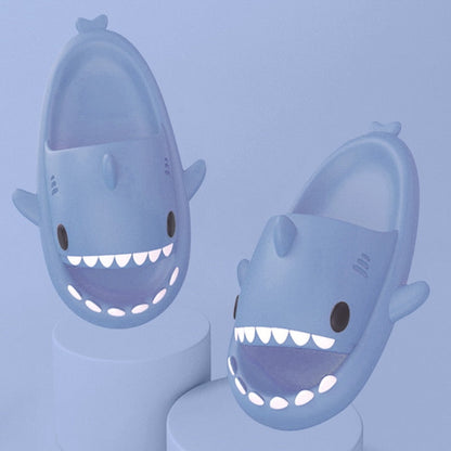 SharkToes™ : Sandals with shark design