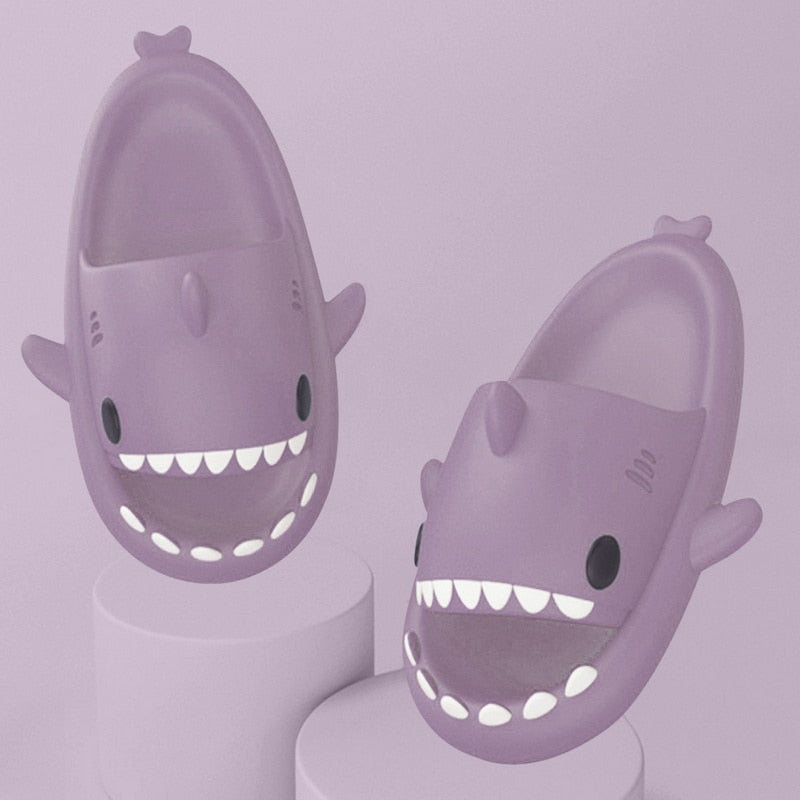SharkToes™ : Sandals with shark design