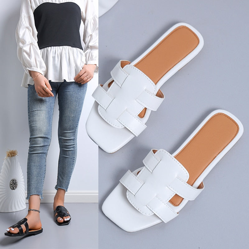 Lovy Slides Slippers | Design