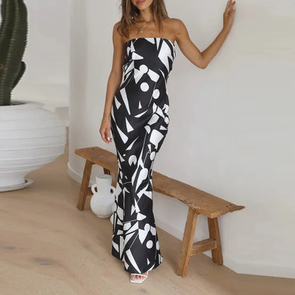 Maxi dress close-to-the-shoulder with geometric print