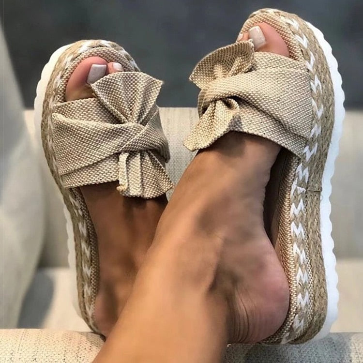 SCARLET | Trendy summer sandals with bow