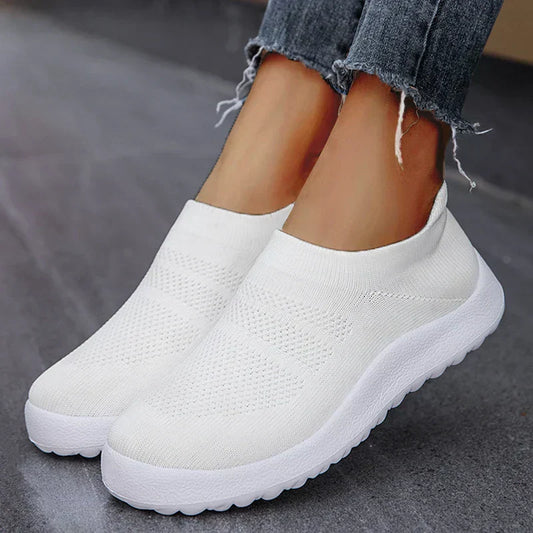 LP | Lightweight knit slip-on sneakers