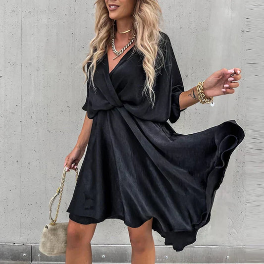 LP | V-neck dress with half-length sleeves