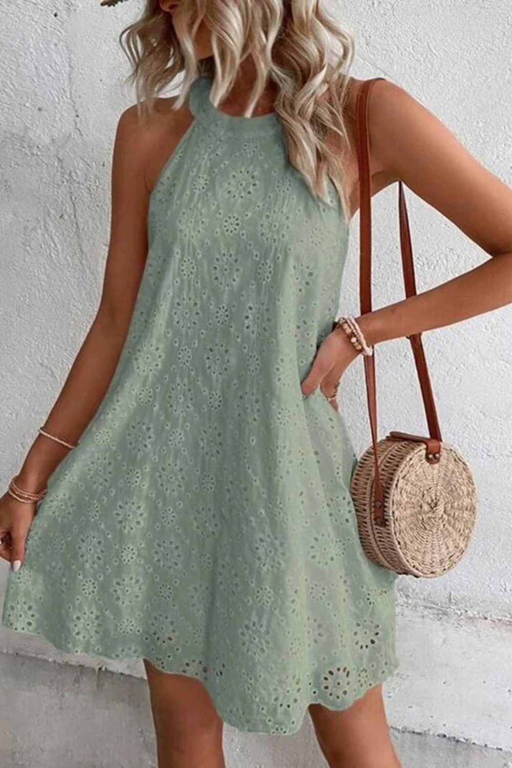 LP | Lace dress with printed embroidery