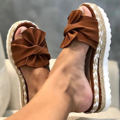 SCARLET | Trendy summer sandals with bow