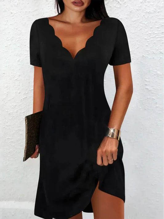 LP | Casual knit dress with v-neck and short sleeves