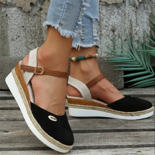 LP | Wedge sandals and closed toe