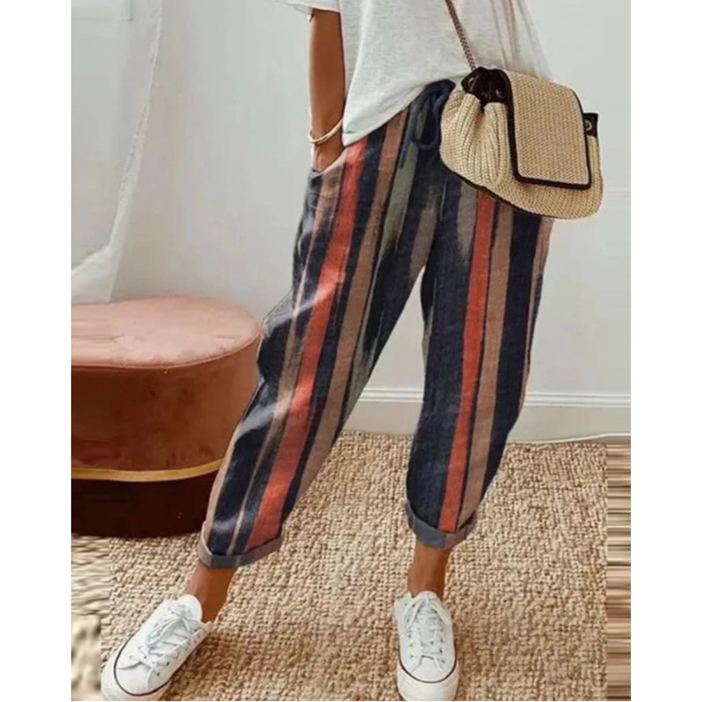 Casual and fashionable pants