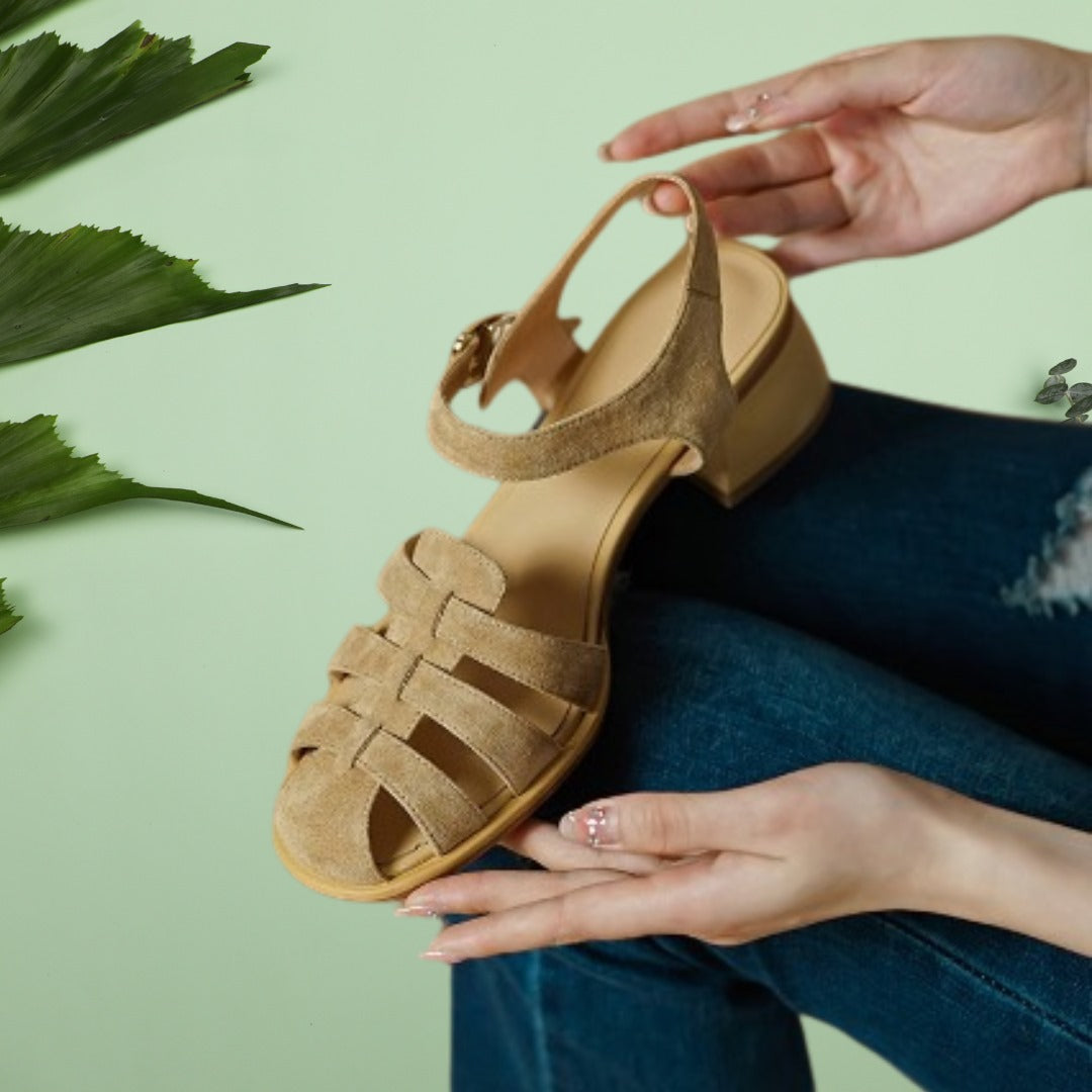 Yasmin® | Flat strappy sandals
