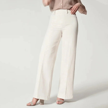 Women's denim jeans with wide leg