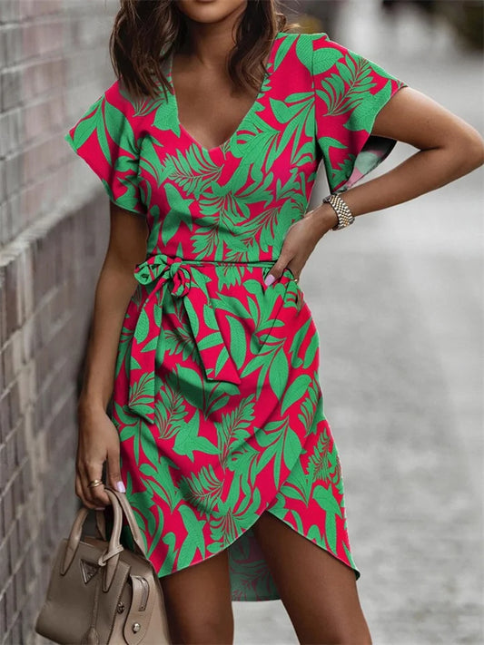 Elegant summer dress for many occasions.