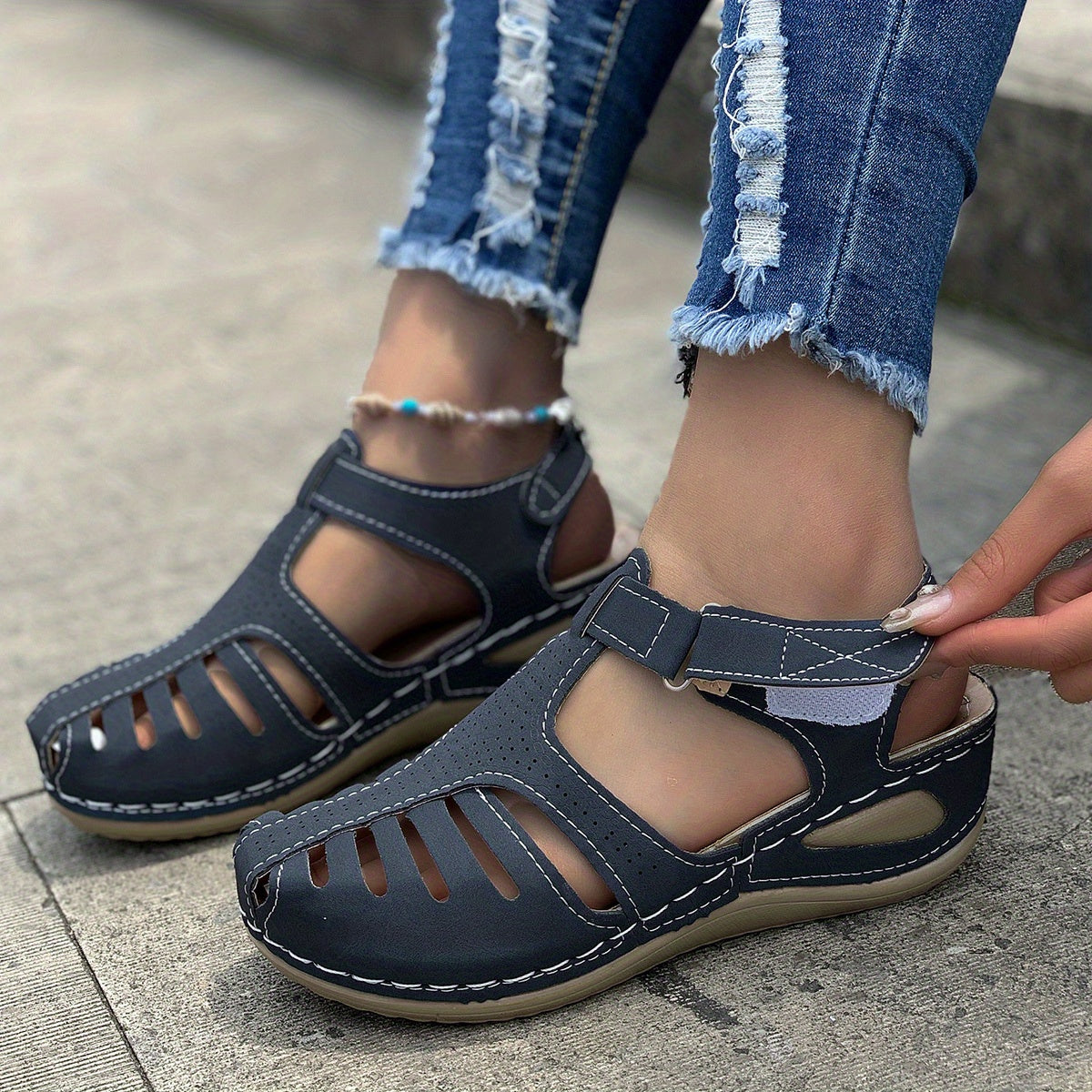 LP | Classic and Elegant Sandals