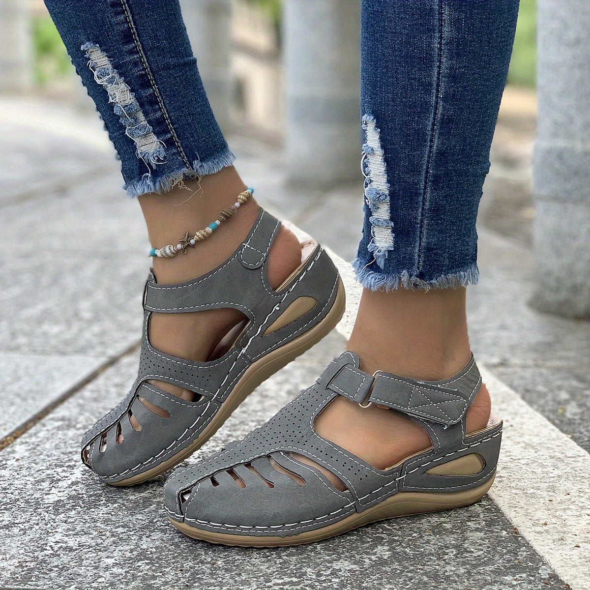 LP | Classic and Elegant Sandals