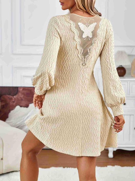Dress with lace V-neck and long sleeves for women
