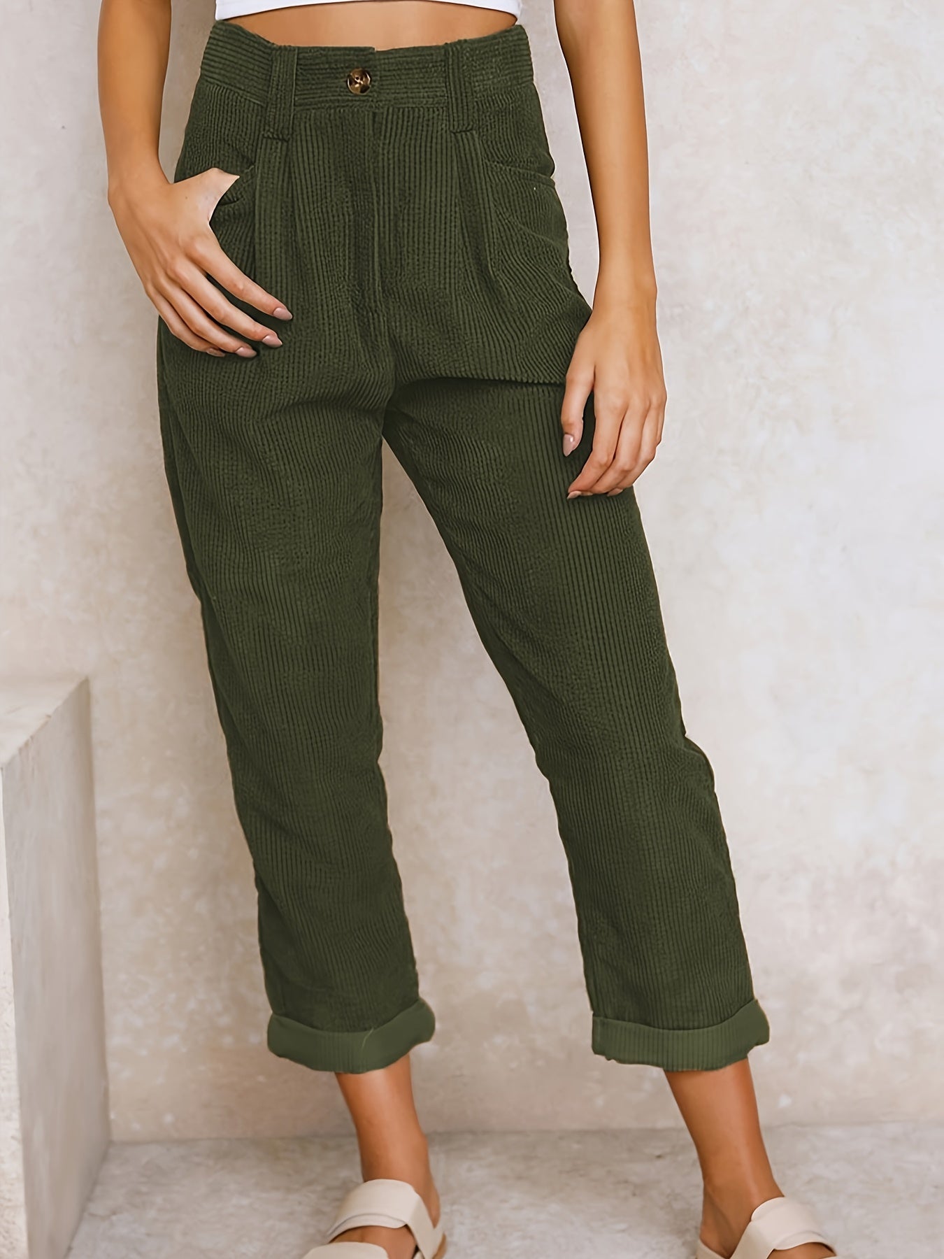 Corduroy pants with straight legs for ladies