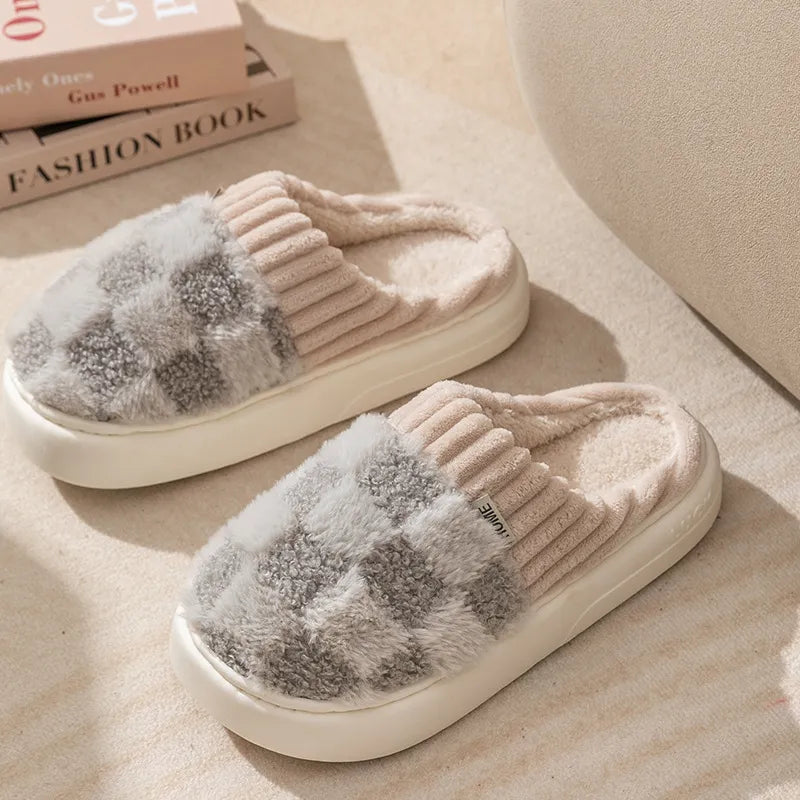 Coleen Slippers | Thick and soft