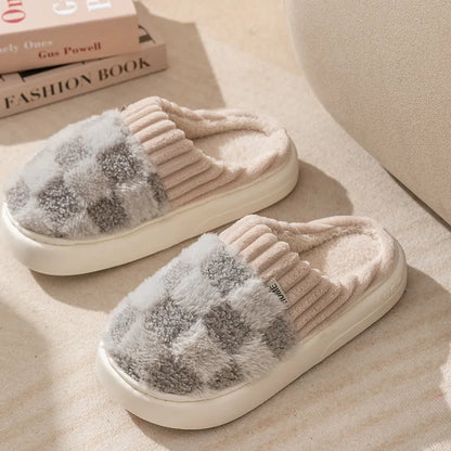 Coleen Slippers | Thick and soft