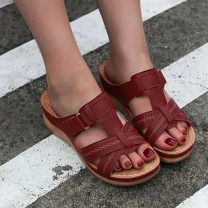 LP | Fashionable and cool sandals