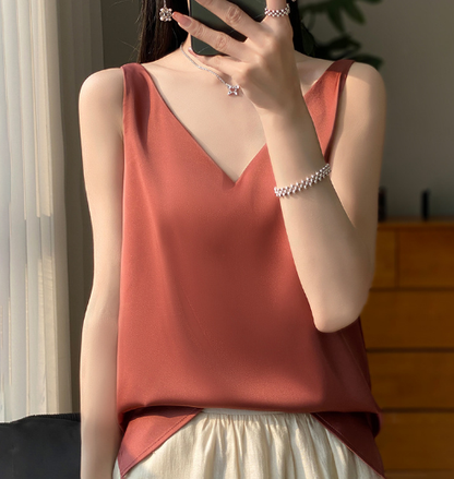 Brisa - Sleeveless top for women - Classic and chic