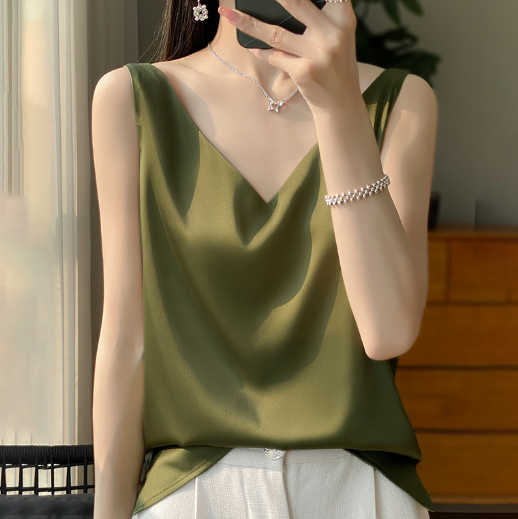 Brisa - Sleeveless top for women - Classic and chic
