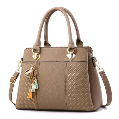 Klaire Crossbody Bag | Charming and trendy