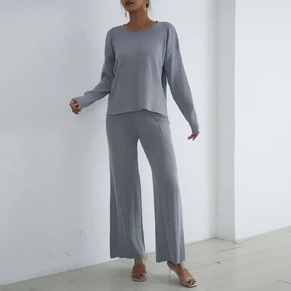 LP | Two-piece set in casual-and-relaxed style