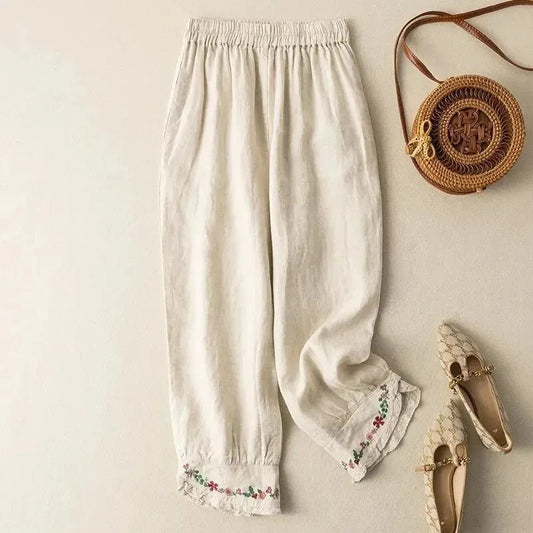 Retro pants in ethnic style