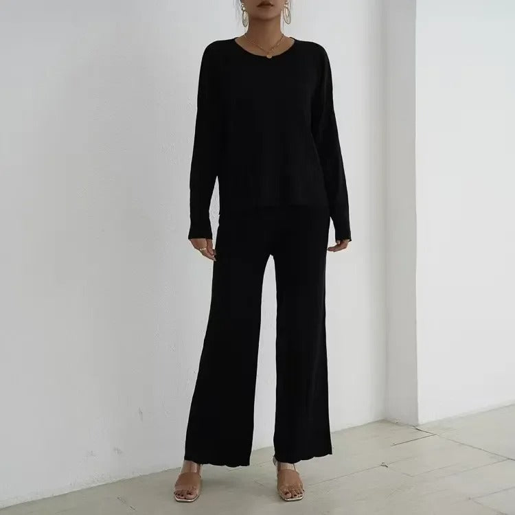 LP | Two-piece set in casual-and-relaxed style