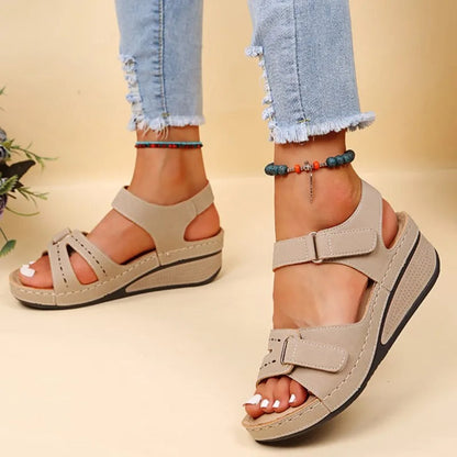 LP | Fashionable and supportive generic orthopedic sandals