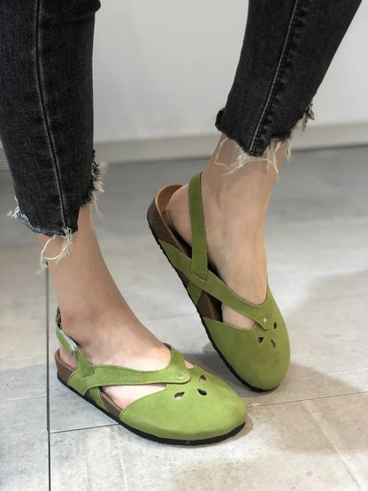 LP | Strappy sandals with strap closure