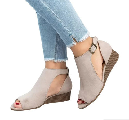 LP | Classic Gladiator Sandals