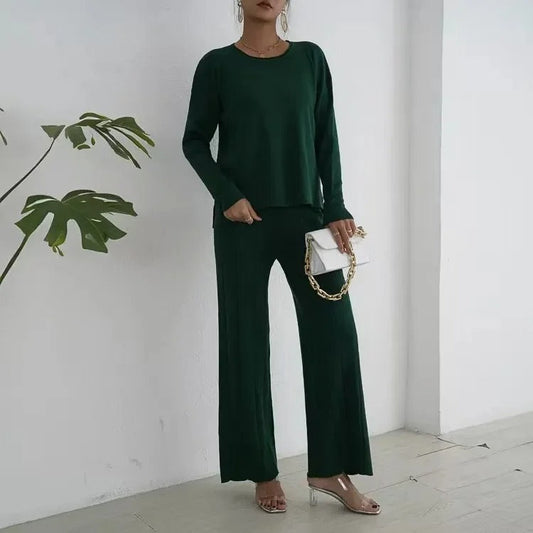 LP | Two-piece set in casual-and-relaxed style