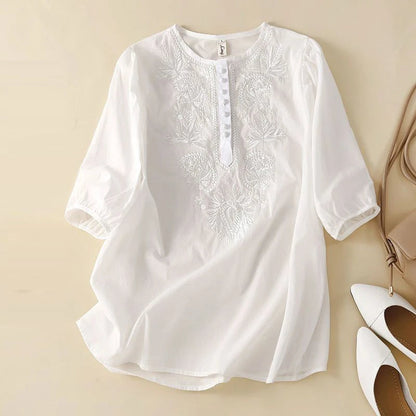 LP | Elegant blouse with embroidery