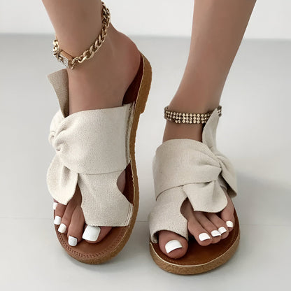LP | Comfortable sandals with floral print