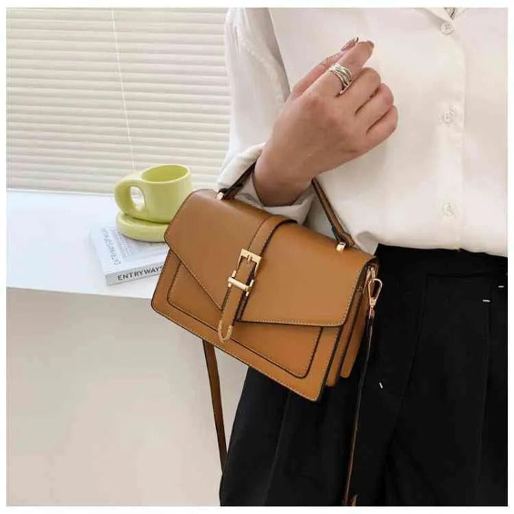 LP | Small envelope-style shoulder bags 2024