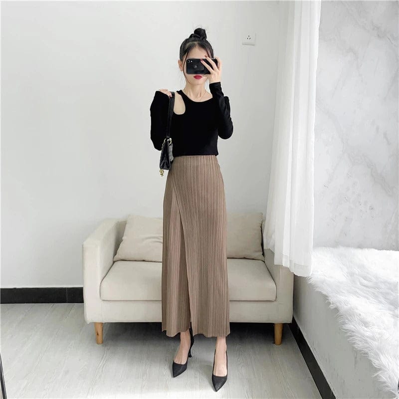 LP | Straight pants with pleats