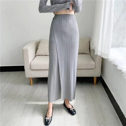 LP | Straight pants with pleats