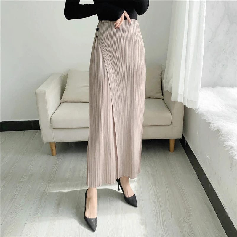 LP | Straight pants with pleats