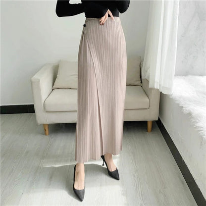 LP | Straight pants with pleats