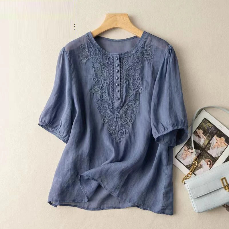 LP | Elegant blouse with embroidery