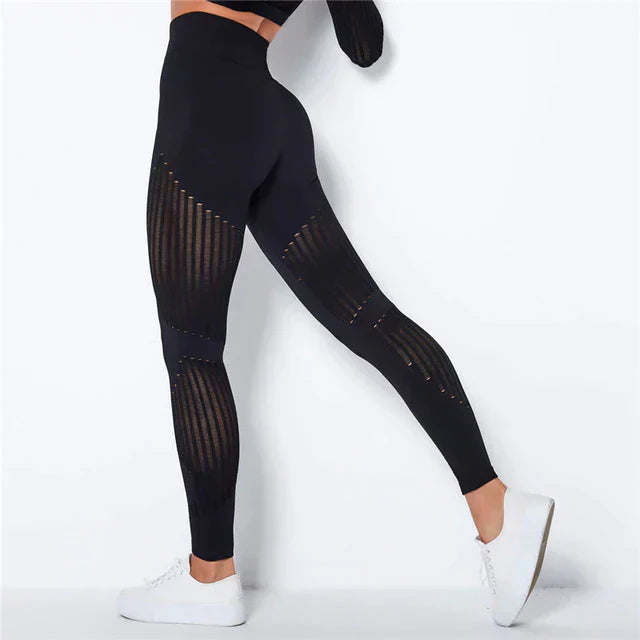 Chic pants for women