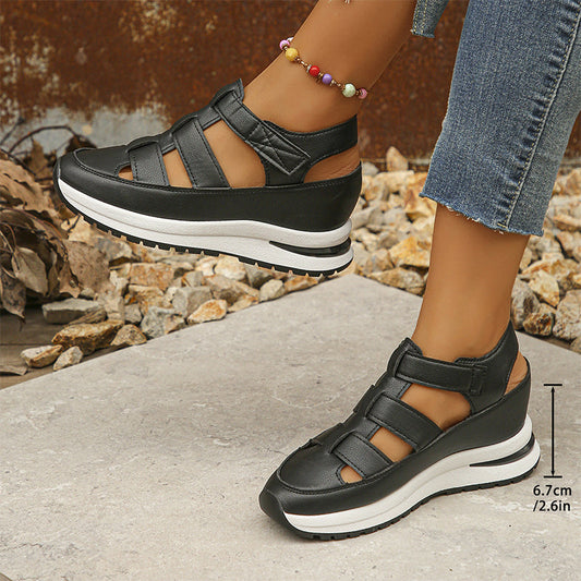 LP | Closed-toe sandals