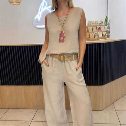 Waisted and elegant pants