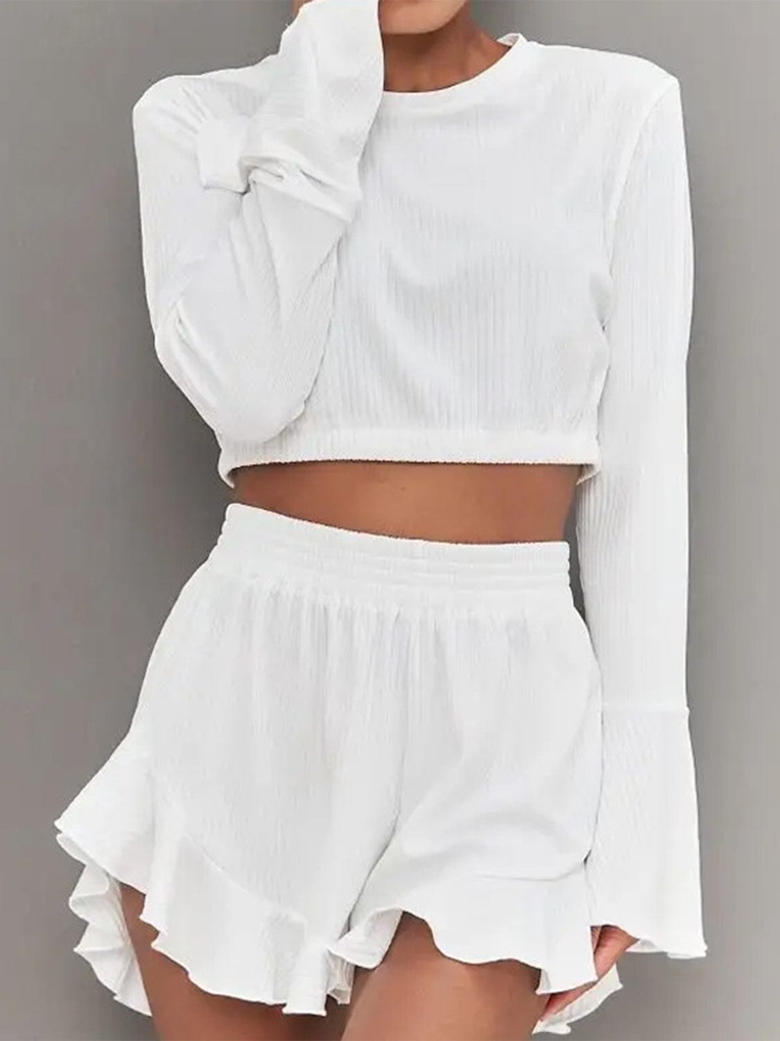 LP | Airy and brash shorts